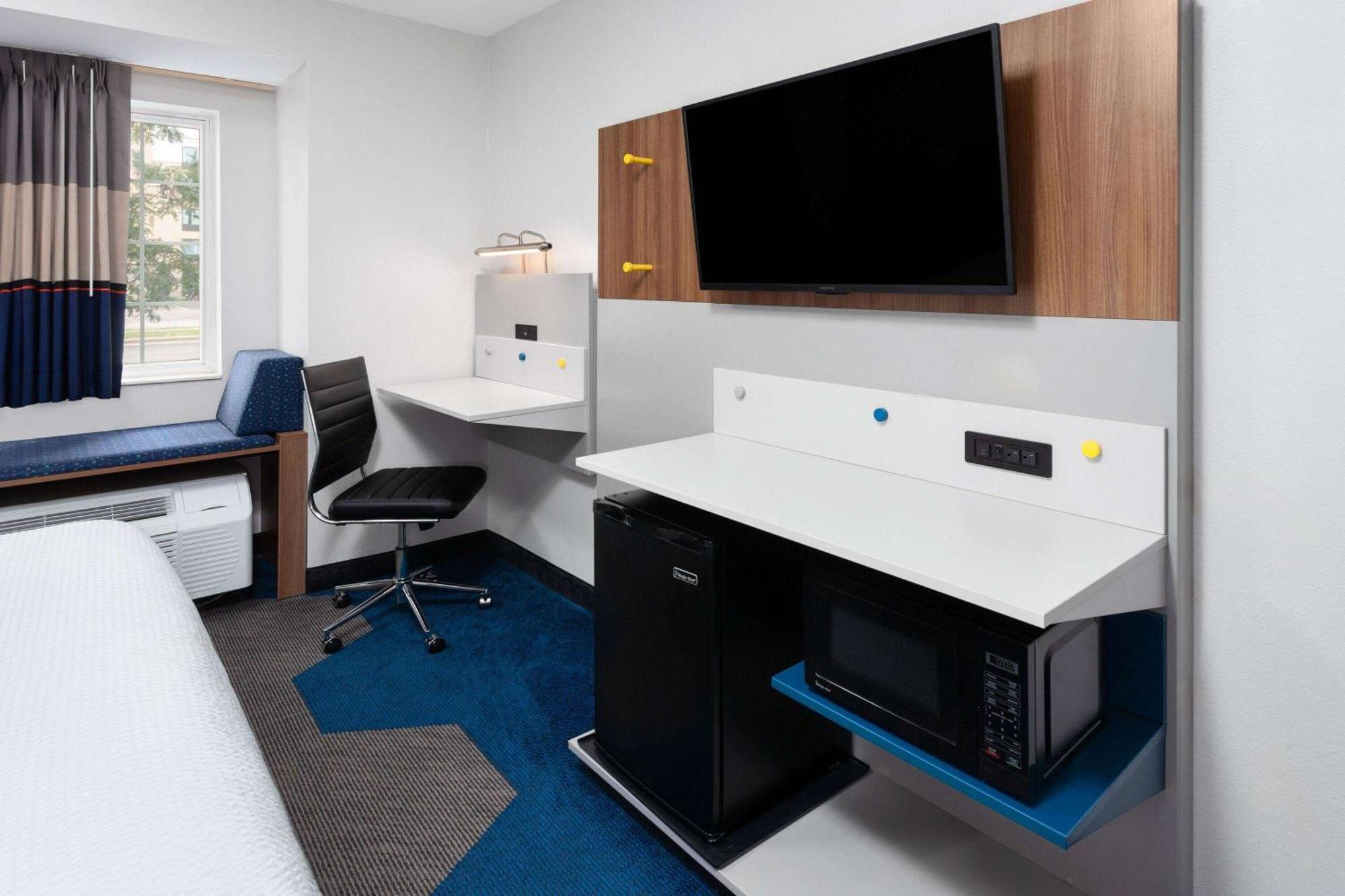 Microtel Inn By Wyndham Janesville Kültér fotó